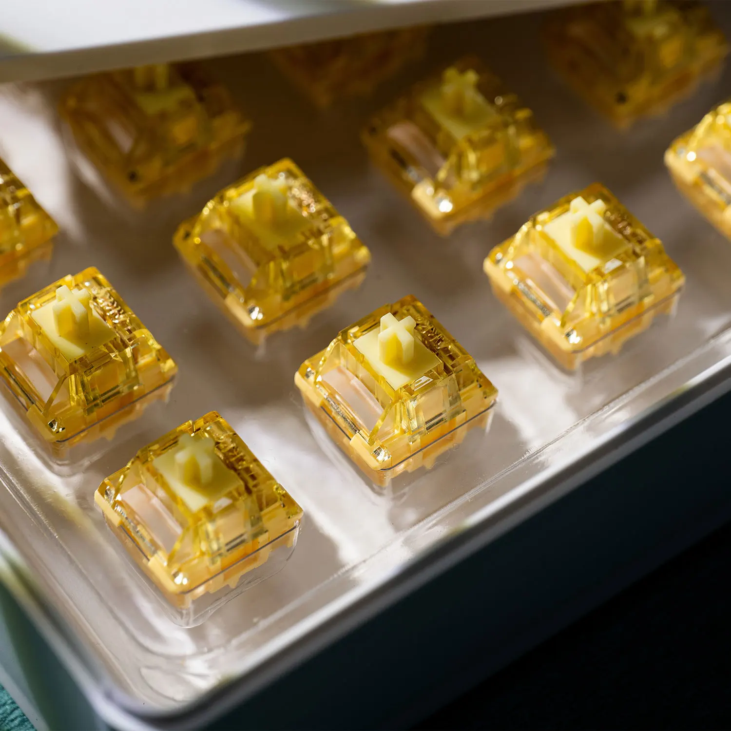 Akko V5 Pro Cream Y…