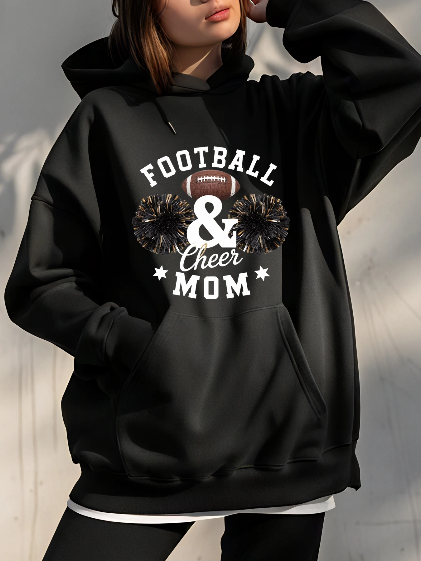 

Толстовка с капюшоном для мамы по футболу и болельщика, женская повседневная толстовка с помпоном и принтом, спортивный фанат, подарок для мамы