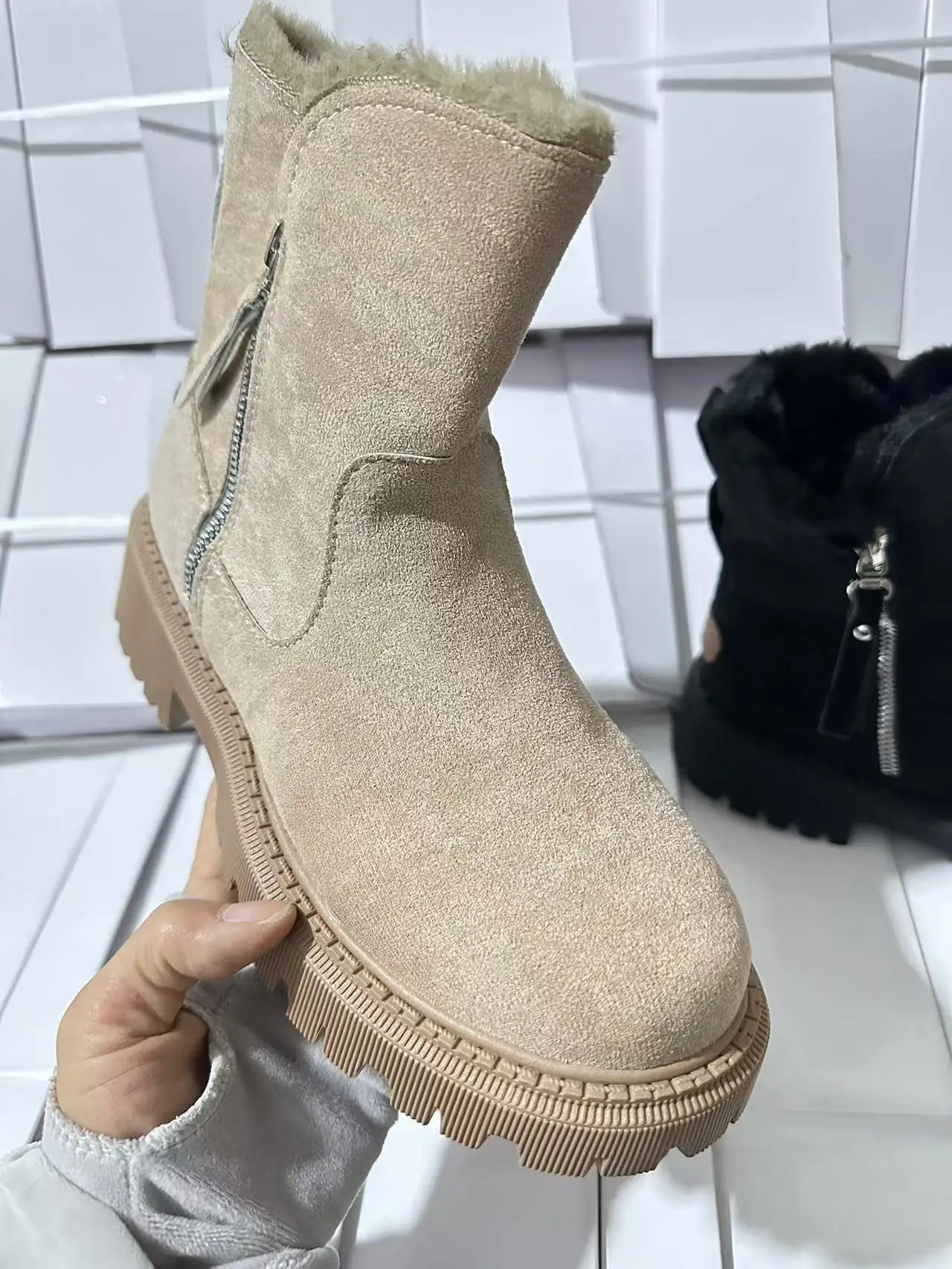 Зимние сапоги с одной молнией, усиленная поддержка щиколотки, ребристая подошва с ледяной подкладкой, внутренняя одежда премиум-класса на плюшевой подкладке, всепогодная одежда