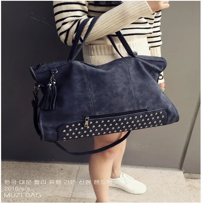 New Handheld Women\'s Bag Trendy Edition Simple One Shoulder Large Bag Rivet Handbag Crossbody Bag bags for women