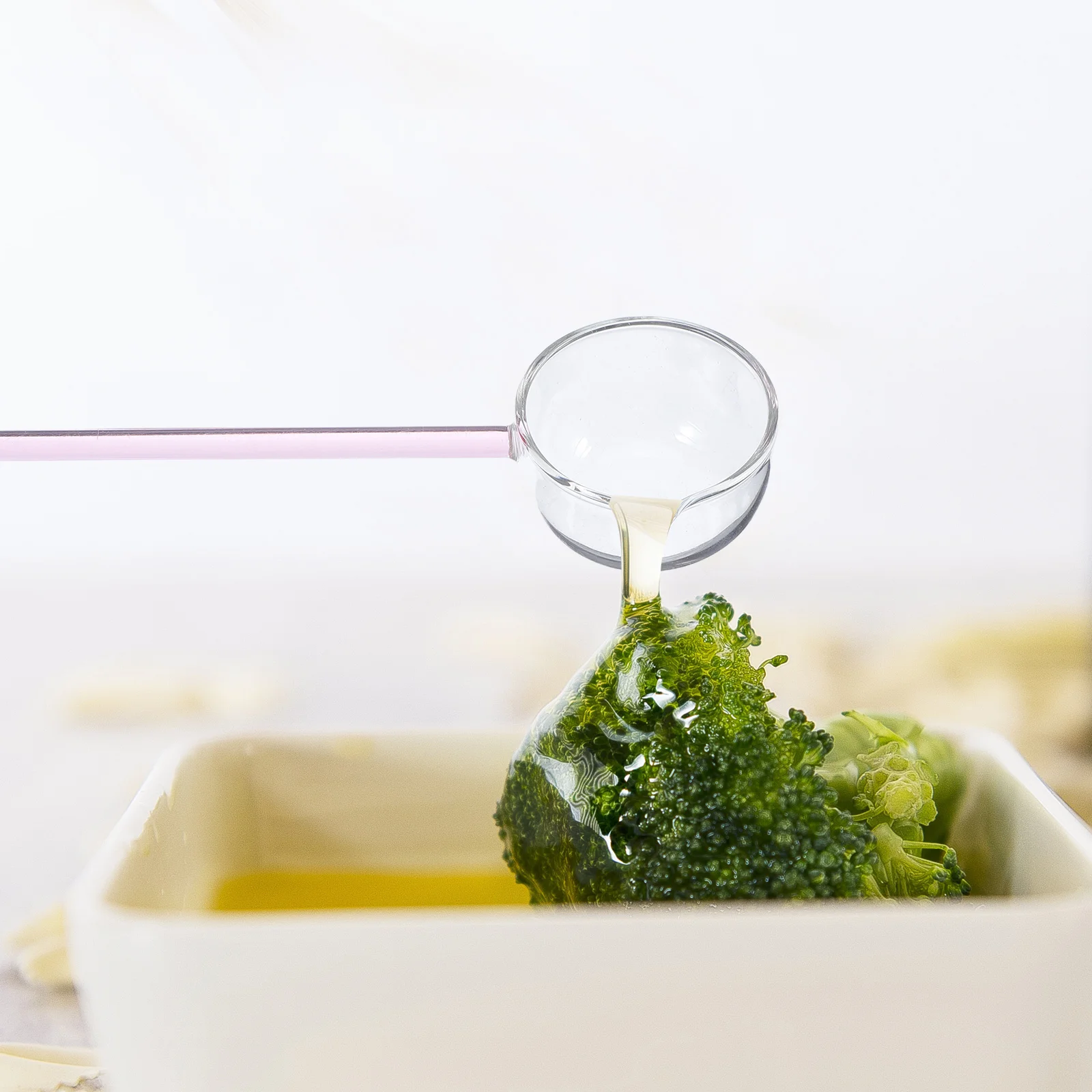 

Long Glass Spoon Pink Colored Creative Dessert Stirring Milk Coffee Sauce Ladle Ice Cream Serving Spoon Dessert Serving Spoons