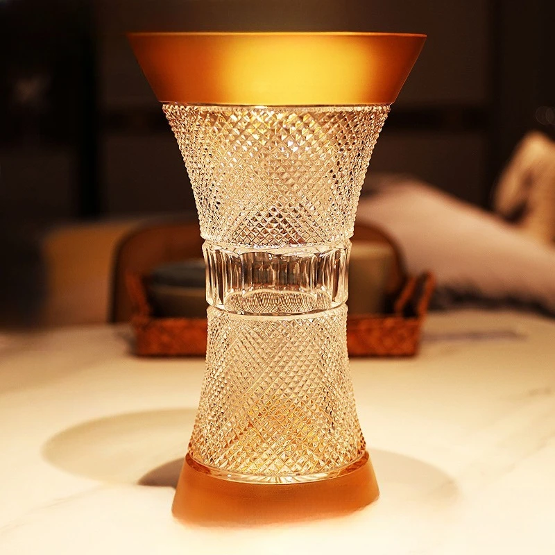 

Crystal glass hand-carved exquisite, living room ornaments, flower arrangement vase decorative gifts