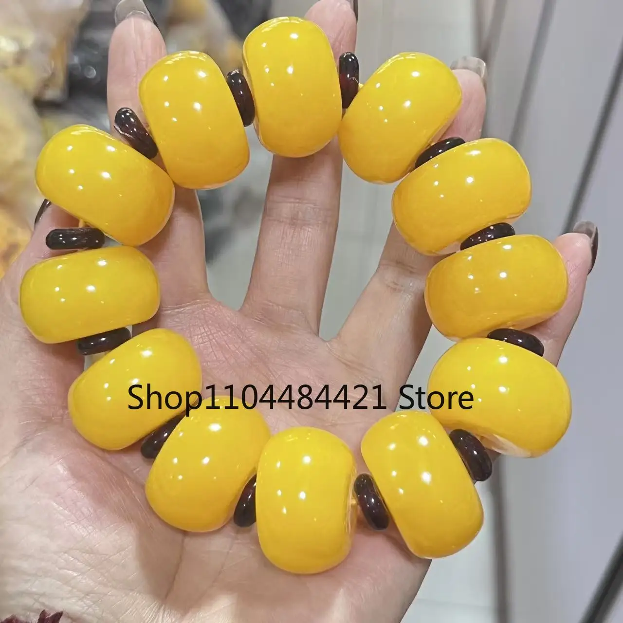 Old Beeswax Bracelets Men's Beeswax Bracelets Full of Honey Chicken Oil Yellow Raw Stone Bracelets Barrels Beads for Women