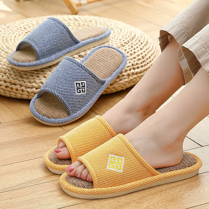 New Linen Slippers Ladies Home Couple Cotton and Linen Slip-resistant Slippers Home Mens Shoes Personalized Deodorization