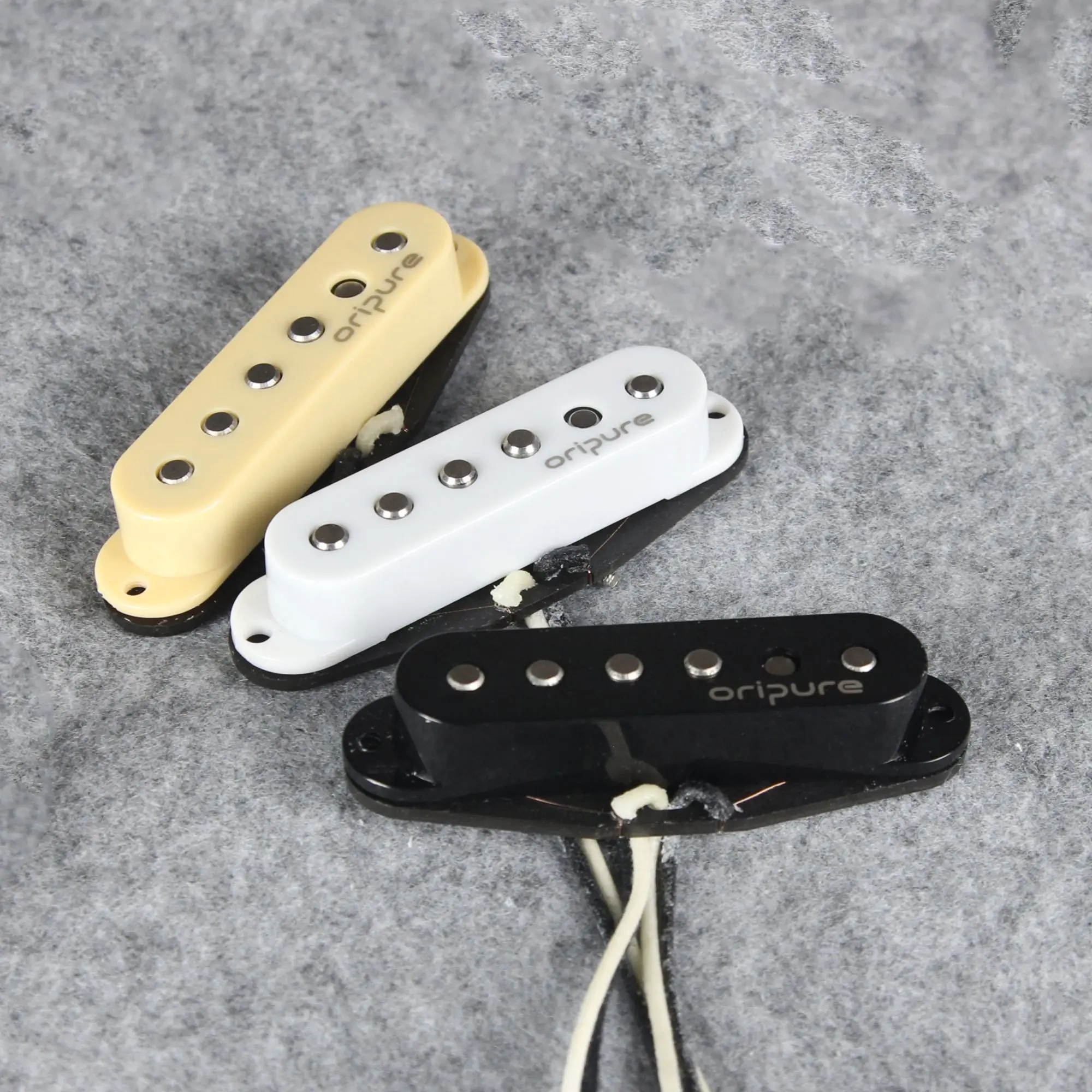 

OriPure 1pcs TSF558 Staggered-Pole Vintage Alnico 5 Guitar Single Coil Pickup for ST SQ Guitar