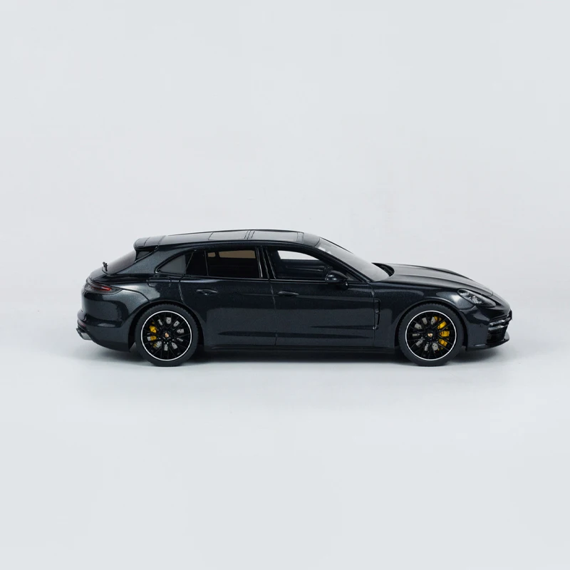 Original 1:18 Scale Porsche Panamera Turbo S Simulation Resin Car Model Static Display Collectible Toy Gift Souvenir Decration