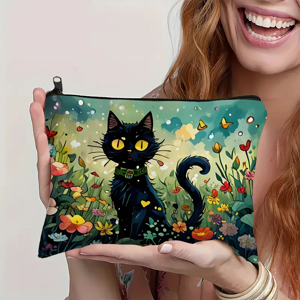 Cute Cartoon Cat Themed Makeup Bag Printing Cosmetic Bag Foldable Lightweight Zipper Closure Makeup Bag for Women and Girls