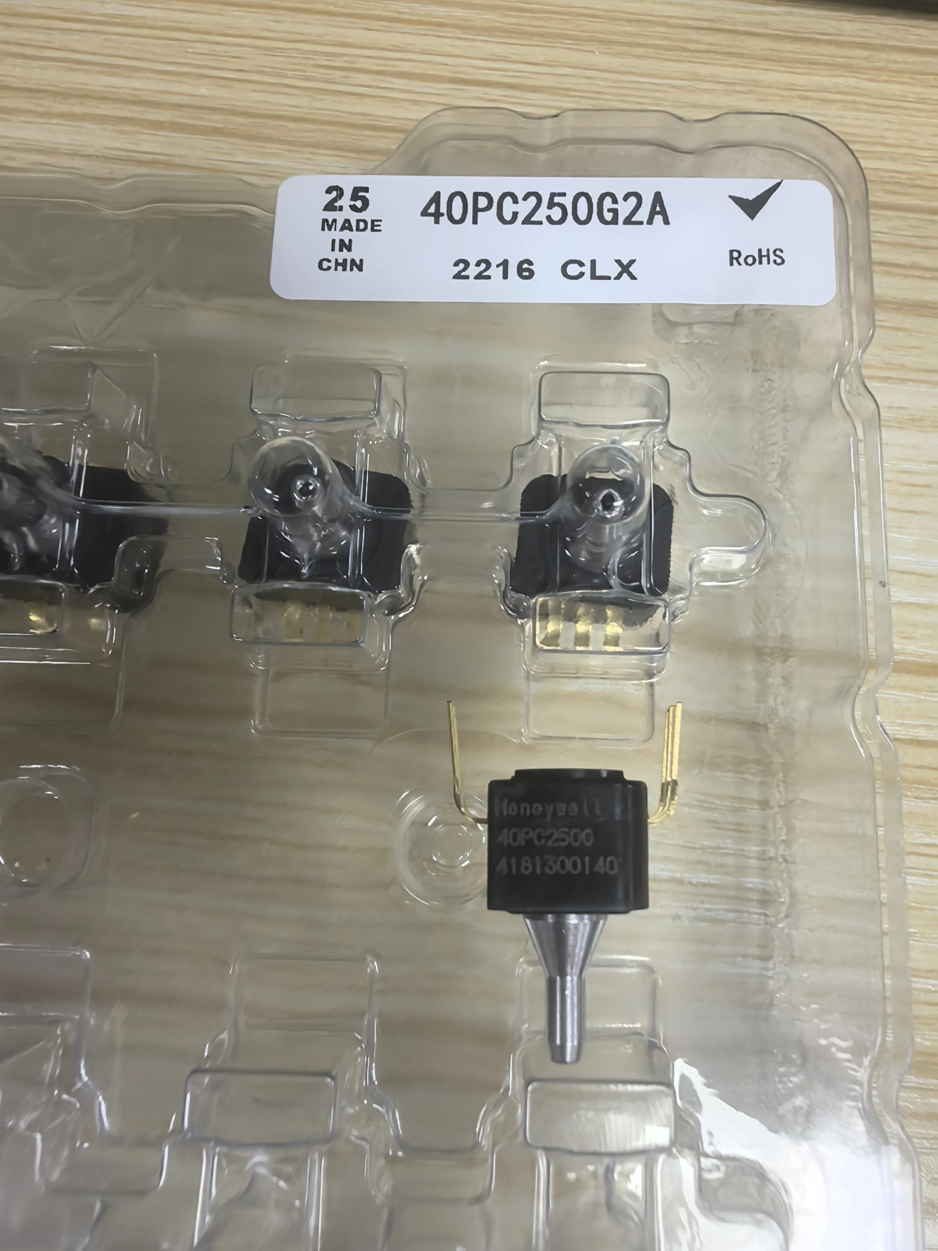 

40PC250G2A 40PC250G DIP-6 Pressure Gauge Sensor 250 psi