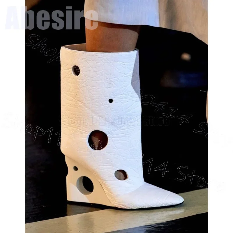 

White Crack Pattern Hollow Design Pointy Toe Boots Slip On Women Shoes Strange Style Heels Party Runway 2025 Zapatos Para Mujere