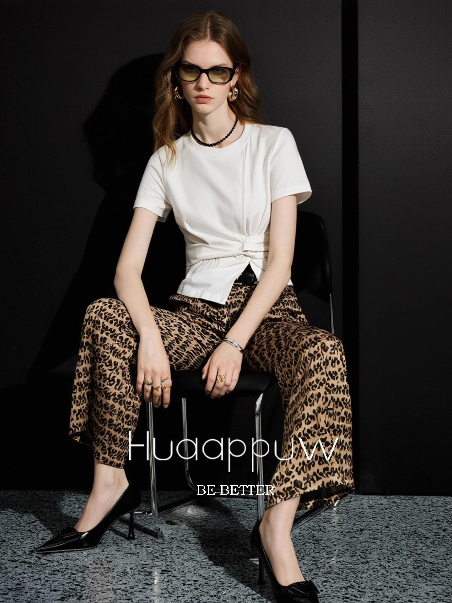 Huaappuw Commuter Style Slim Fit T-Shirt White Pleated Waist Control Versatile Top Korean Version Summer New Arrival