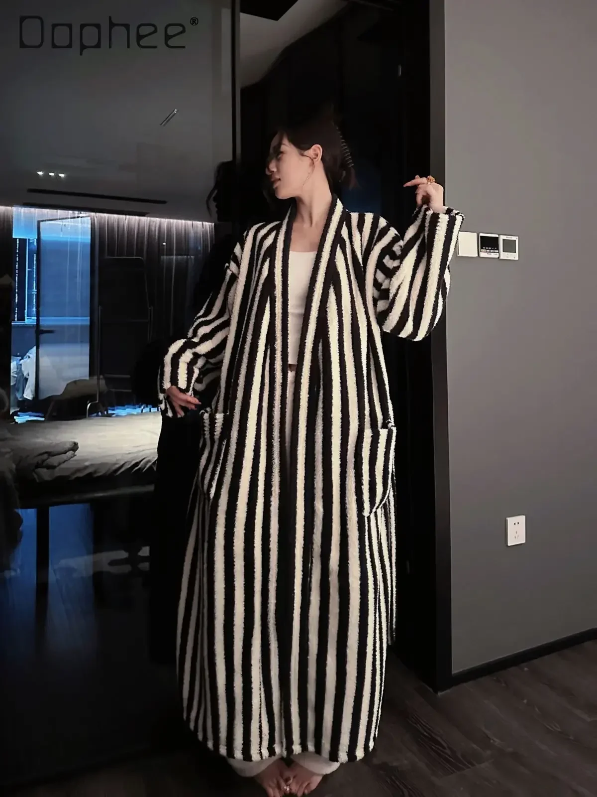 Island Fleece Striped Robe Sets Women and Men Winter Thickened 2pcs Nightgown with Pants Coral Fleece Warm Couple Bathrobe