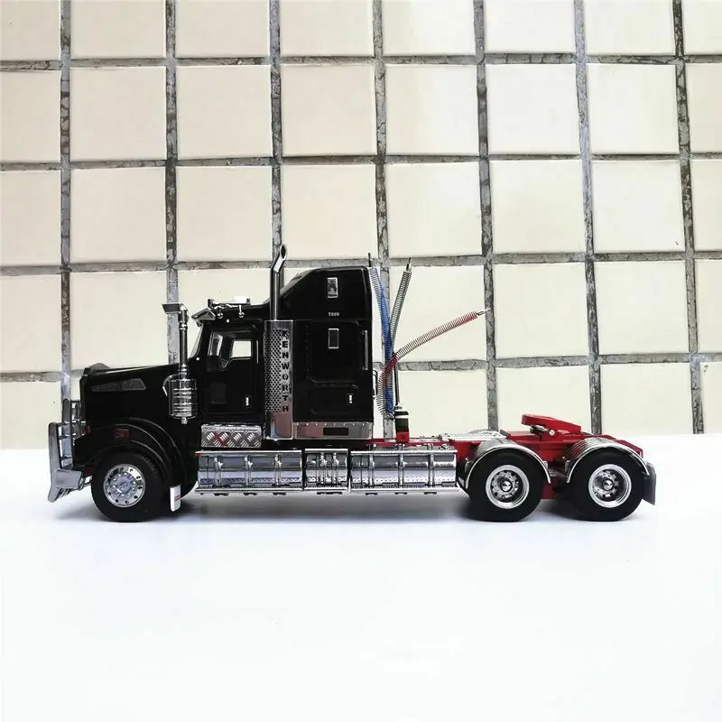 

Exclusive T909 Prime Mover Australian Truck Black 1/32 Scale Die-Cast Tractor Model New in Box