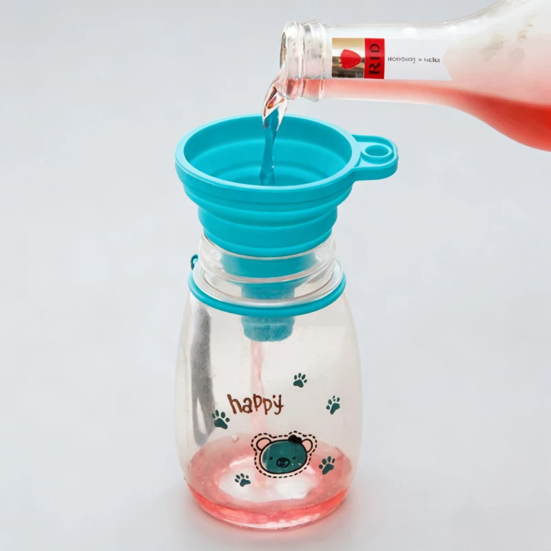 

Silicone Folding Funnel Foldable Silicone Funnel For Filling Bottles or Containers Dishwasher Safe Fashionable Kitchen Utensils