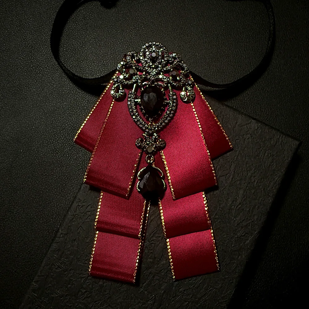 Wunderschöne mehrschichtige Strass-Schleife im britischen Stil für Anzüge, Bankette, Hochzeiten, Hemdkragen, handgefertigtes Glitzerfaden-Accessoire – Detail 6