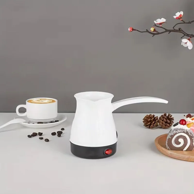 

Электрический кофейник бренда британского стандарта с вилкой европейского стандарта имеет мощность 600 Вт. Это оснащен удобной ручкой для е.