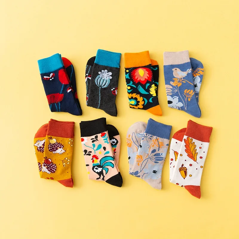 2025 new Korean version men's creative personality trend color matching printing fashion sports socks in the tube