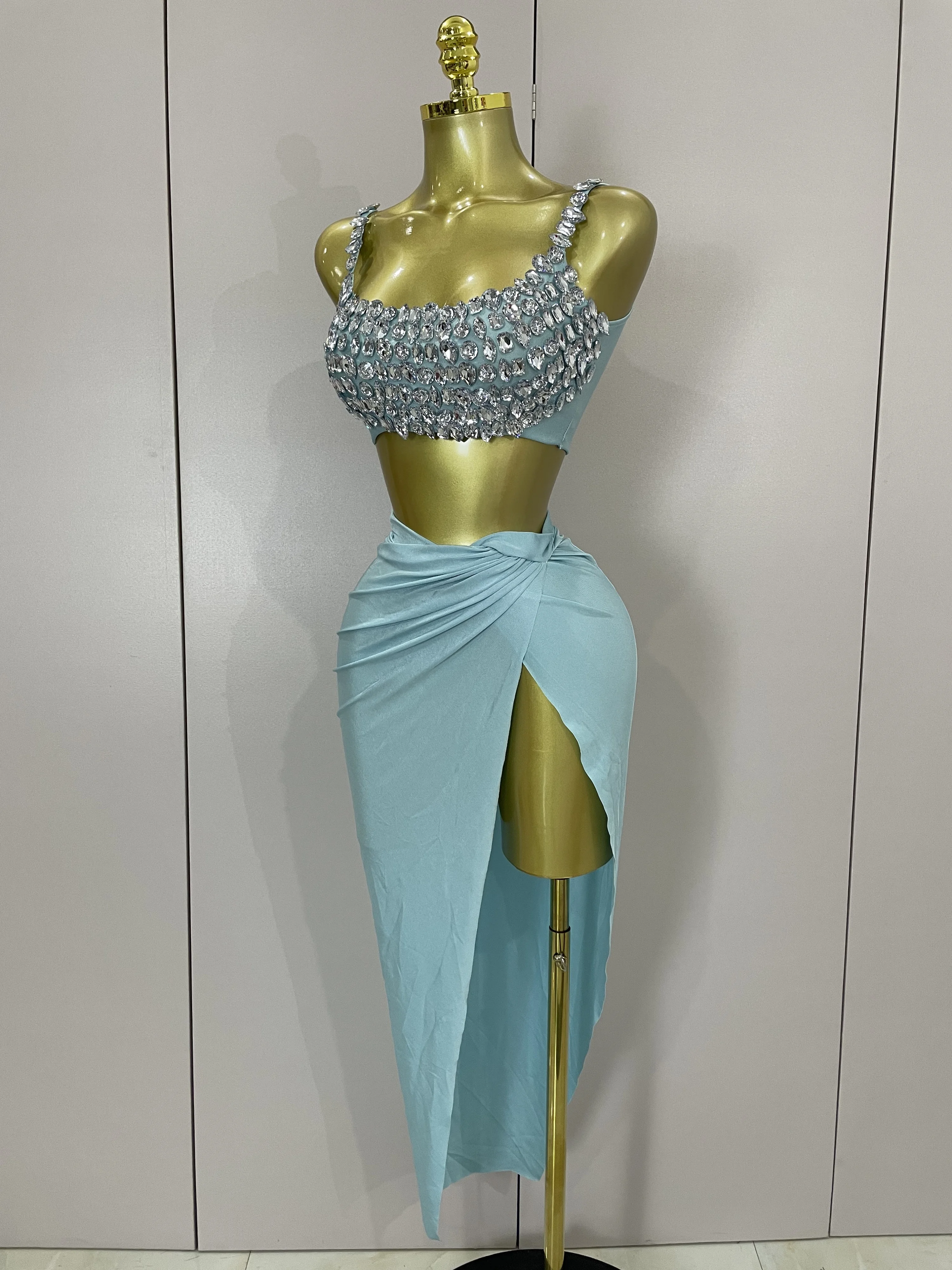 Costume da due pezzi elasticizzato con strass scintillanti sexy, set da donna, gonna da discoteca, festa di compleanno, cantante, ballerino, costume da spettacolo teatrale