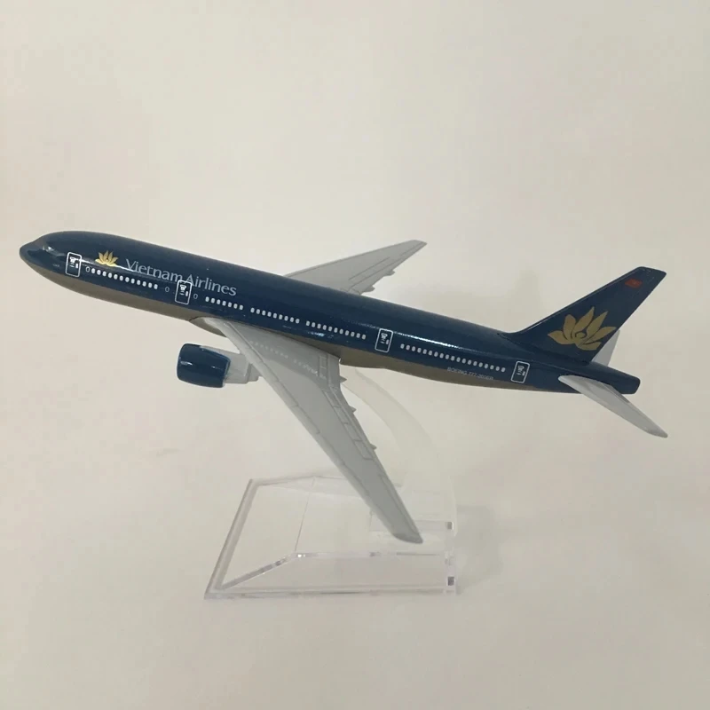 16 cm B777 Vietnam Airlines 1:400 Scale 777 Aircraft Model with Base Alloy Plane For Collectible Souvenir Show Gift Decoratio