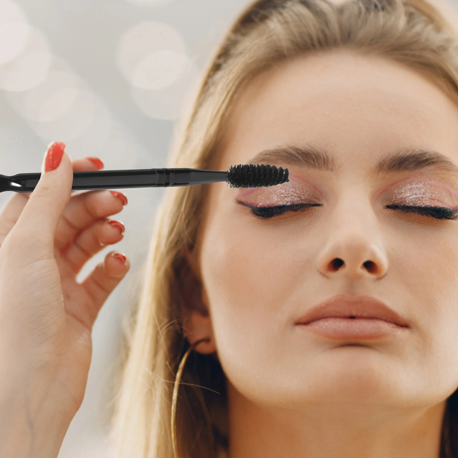 1Pcs Double End Eyebrow Eyelash Mascara Brush Black Lightweight Makeup Tool Portable for Women Makeup Brush for Eyebrow