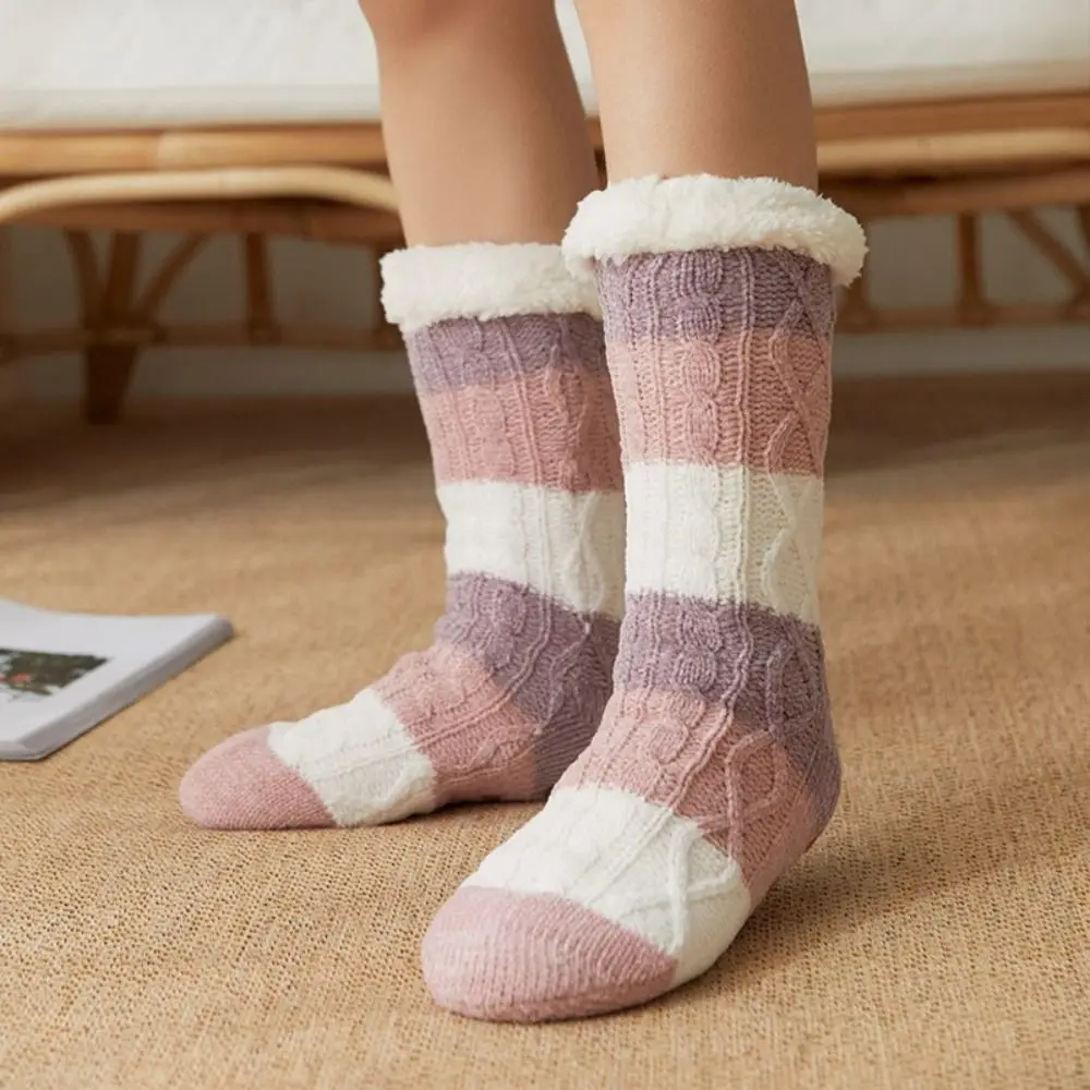 

Fashion Fried Dough Twist Stripe Fleece Socks Thicken Plush Coral Fleece Socks Kawaii Hosiery Sleeping Socks Women Fall Winter