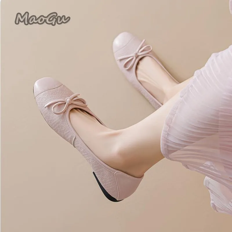 Elegante bowknot bailarina apartamentos femininos dedo do pé redondo sola macia confortável deslizamento-em senhoras mocassins de couro único mules sapatos size35