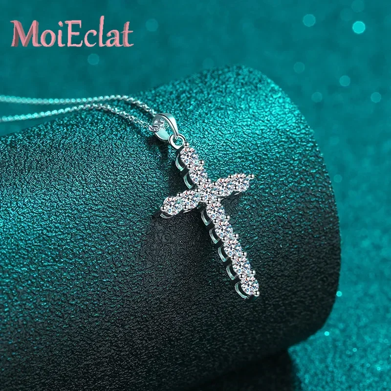 

MoiEclat 0.36/0.72/1.2/3.6ct Moissanite Cross Full of Diamond Pendants Women, Modern Minimalist Design Platinum PT950 Necklace