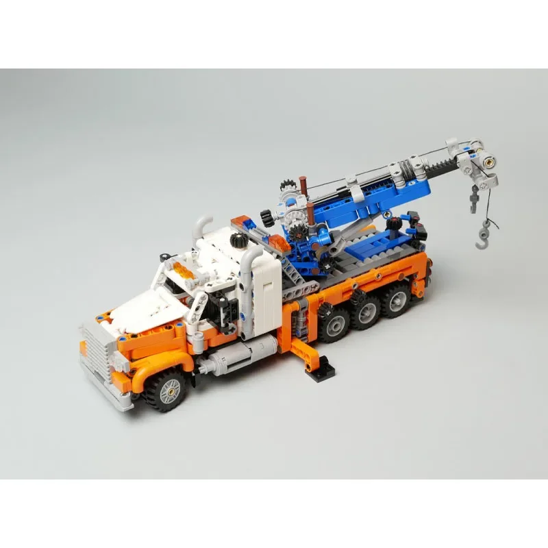 MOC-91271 Half Scale Heavy Duty Tow Truck Assembled Building Block Model • 1031 Parts Birthday Toy Gift for Adults and Children