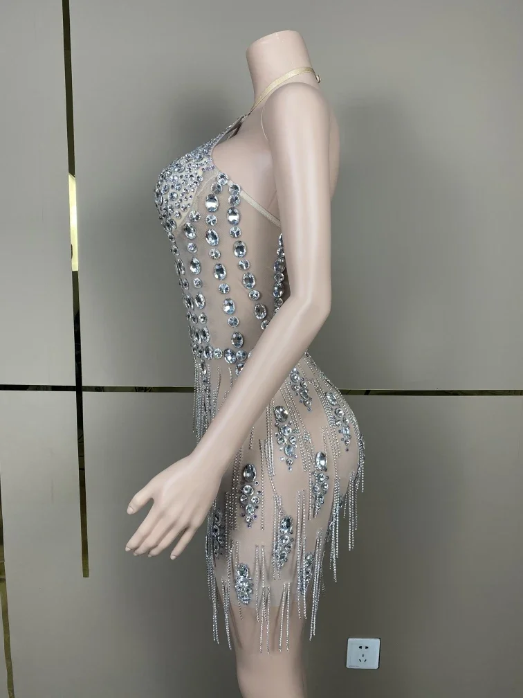 Nuevo modelo de coche de cantante femenina, Vestido corto elástico con espalda descubierta de malla de diamante de agua, disfraz de actuación en escenario, disfraz de Drag Queen para mujer