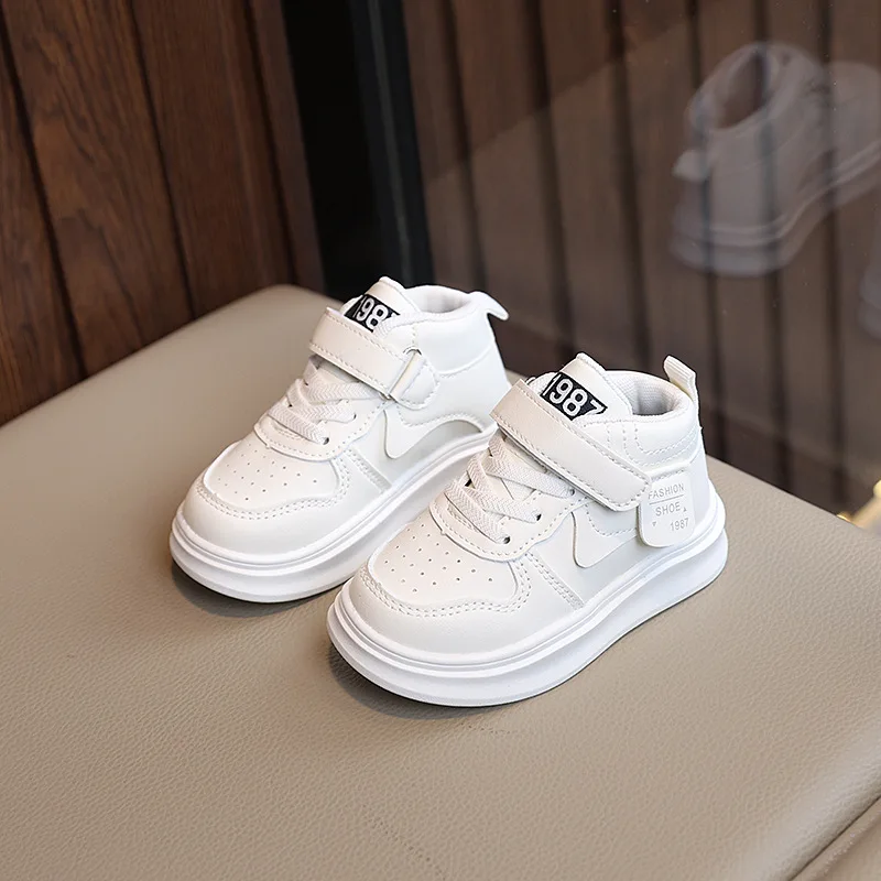 Crianças botas de tornozelo 2025 outono meninos meninas confortáveis antiderrapantes plataforma ao ar livre botas de algodão crianças alta superior da criança sapatos de skate