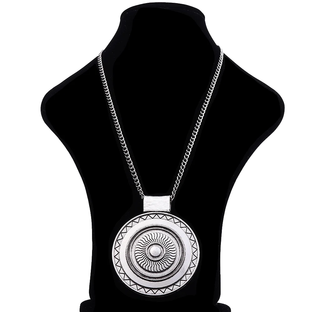 Tibetan Silver Large Boho Medallion Round Charm Pendant Long Chain Necklace Lagenlook 34\