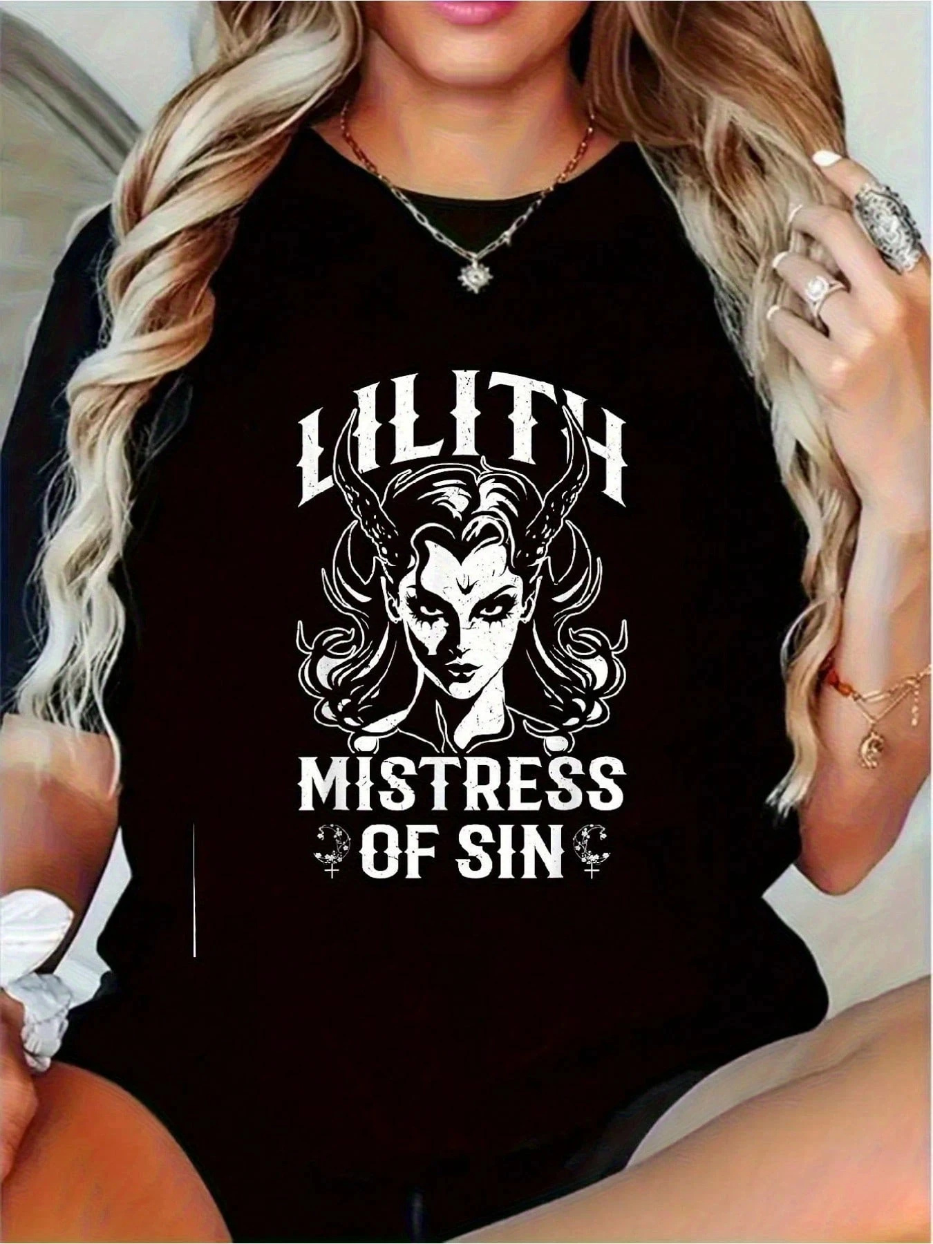 

Casual Short-sleeved Crew Neck Top Women's T-shirt for All Seasons 2026 Summer Sports High-quality Versatile Short-sleeved Top