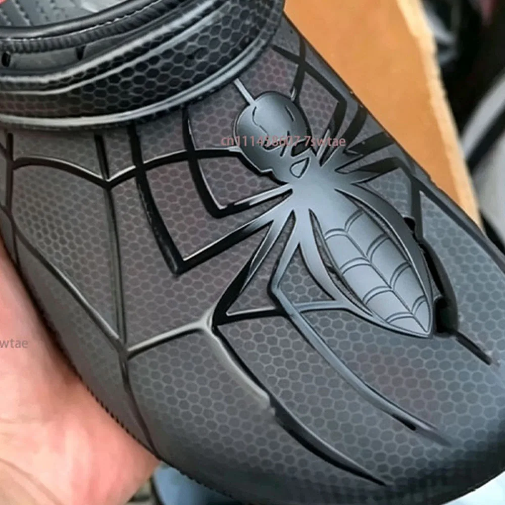 In Stock Red Black Beach Sandals Hole Shoe Comics Cartoon 3D Service Breathable Fashion Trend Sense Luxury Toys Gift with Logo
