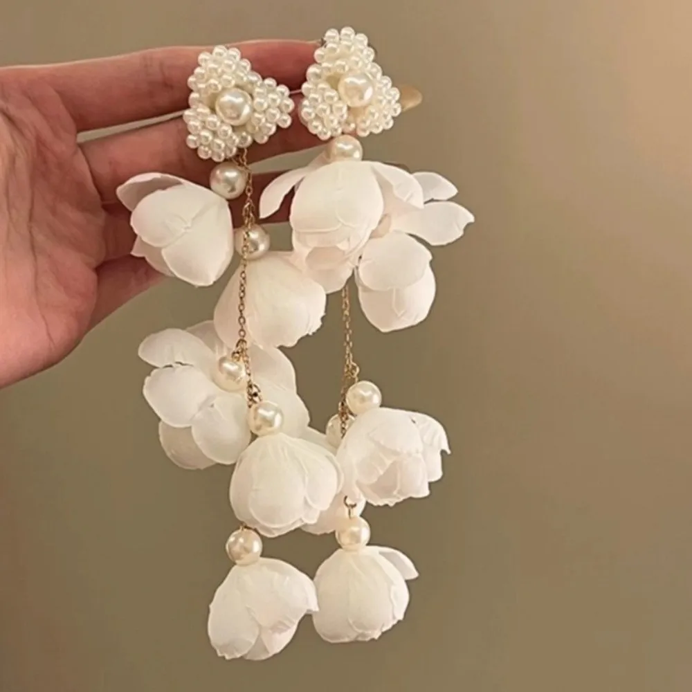 

Fashion White Drop Earrings Pearl Imitation Flower Piercing Earrings Long Tassel Long Tassel Earrings Banquet Wedding