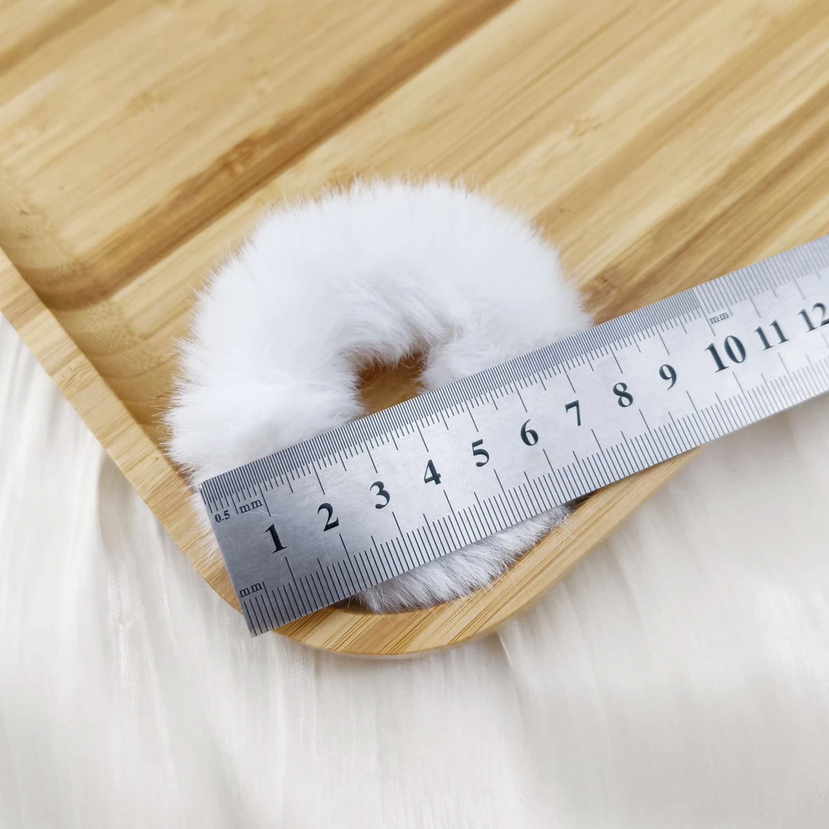 Winter White Rabbit Fur Hair Rope Cute Plush Hair Ties Scrunchies Fashion Girl Elastic Ponytail Holder Rubber Band Women Hair Ac — zdjęcie 3