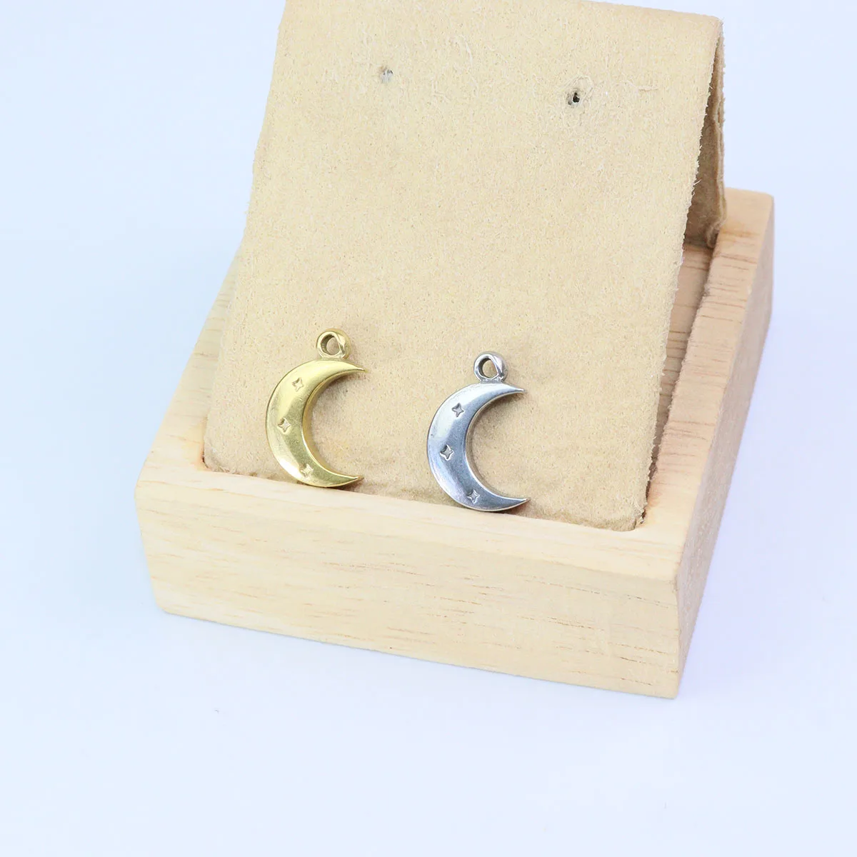 5pcs Wholesale Casting Stainless Steel Moon Coin Charms Pendant DIY Necklace Earrings Bracelets Unfading Colorless