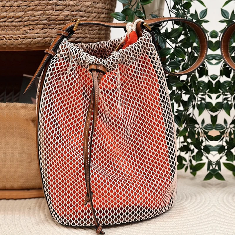 

Fashionable And Versatile Beach Casual Women's Bag Color Blocking Woven Single Shoulder Crossbody Bag Bucket Bag