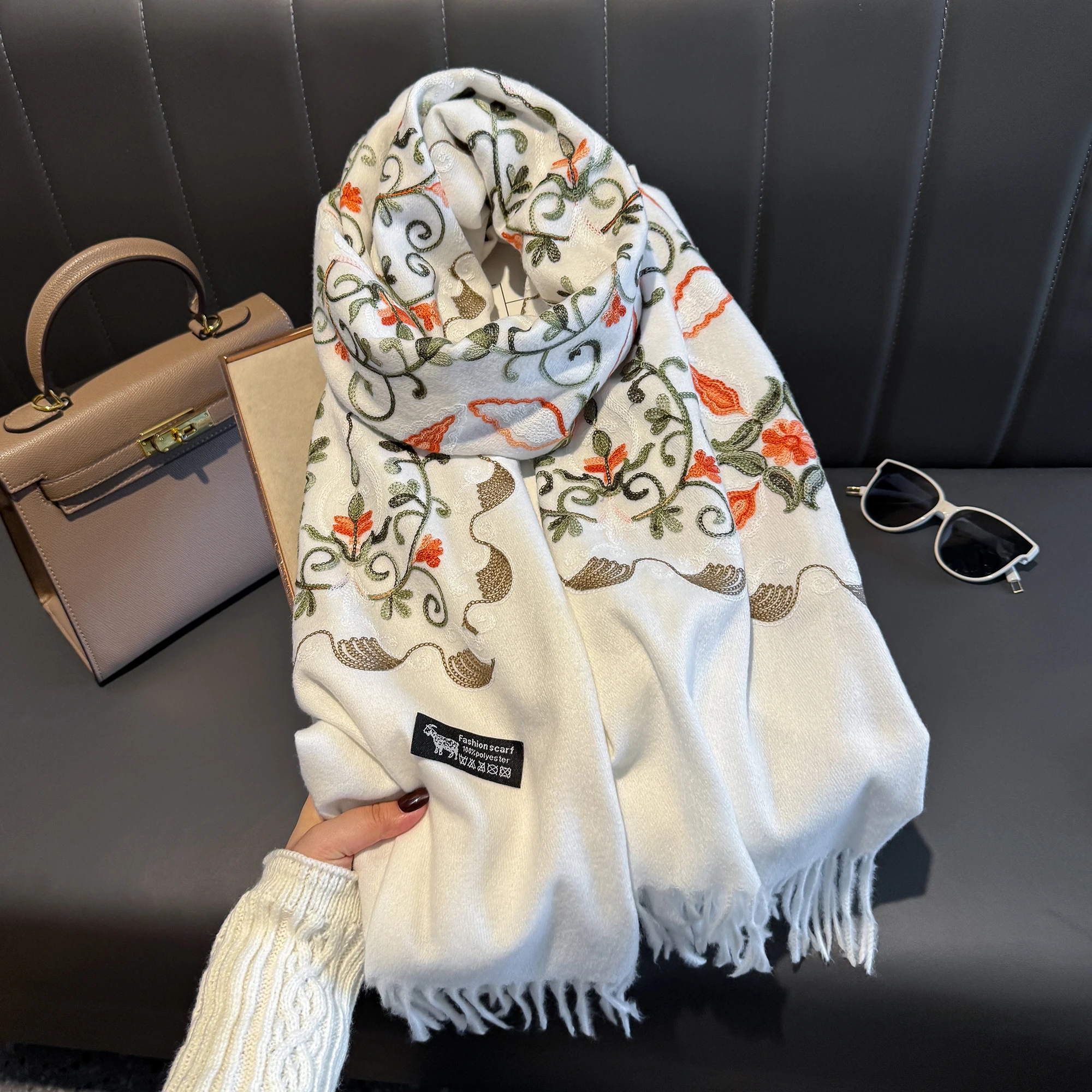 Damski luksusowy zimowy szal modowy, gruby szal podróżny, narzutka, haftowany kwiatowy ciepły szalik na szyję, poncho, pashmina, bufanda