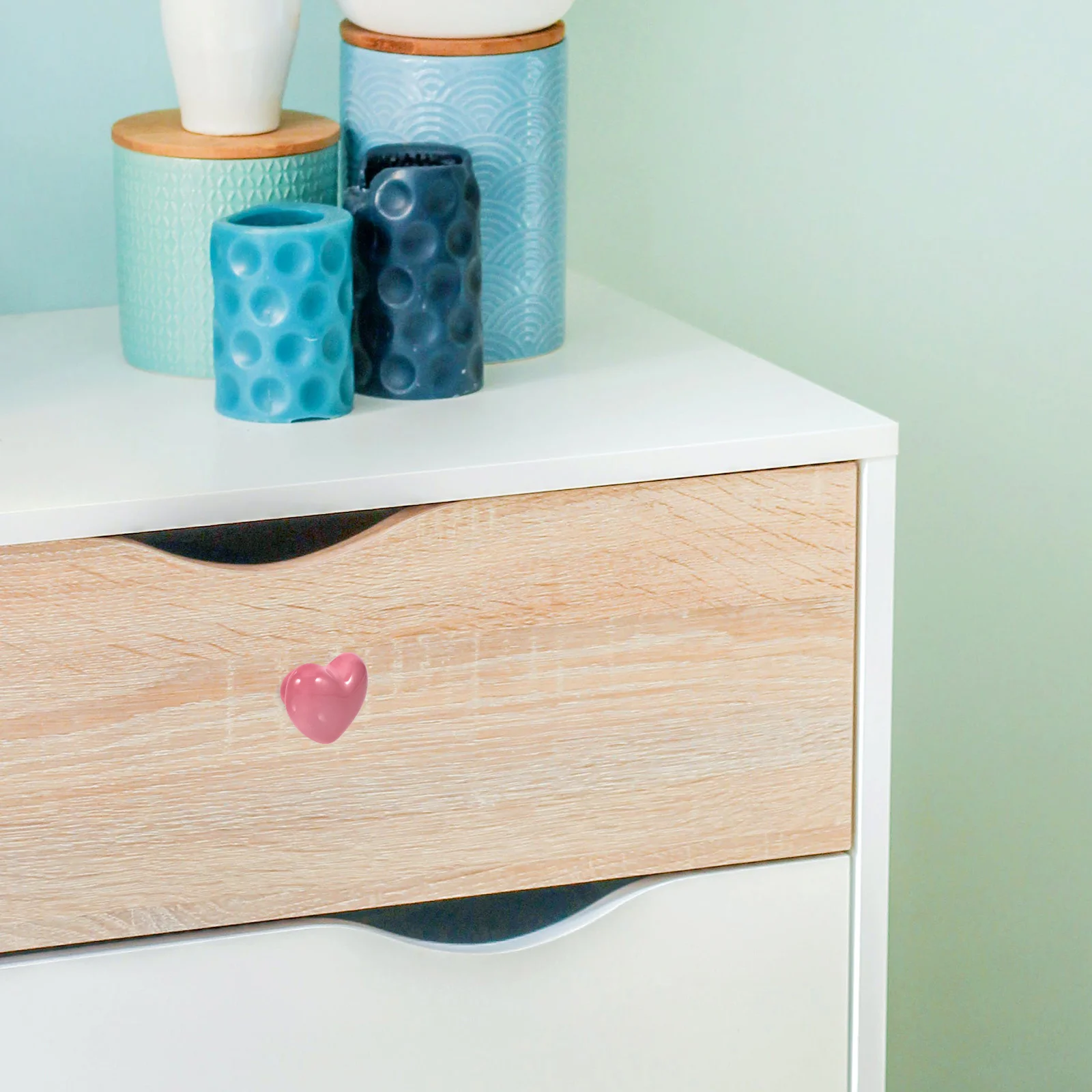

2 Pcs Heart Shaped Ceramic Drawer Knobs Pink Small Love for Wardrobes Cabinets Dressers Kitchen Furniture Bathrooms