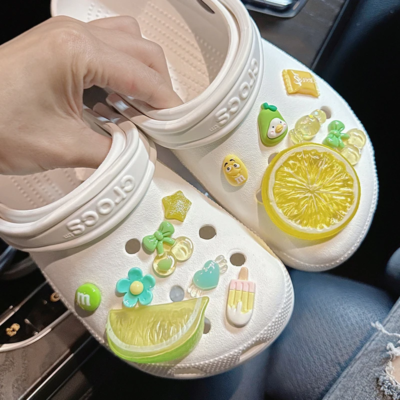 Neue Erfrischende Zitronen-Schuhdekorationen: Modische 3D-Frucht-Schuh-Charms-Set für den Sommer, DIY Abnehmbare Schnallen-Schuhzubehör – Detail 2