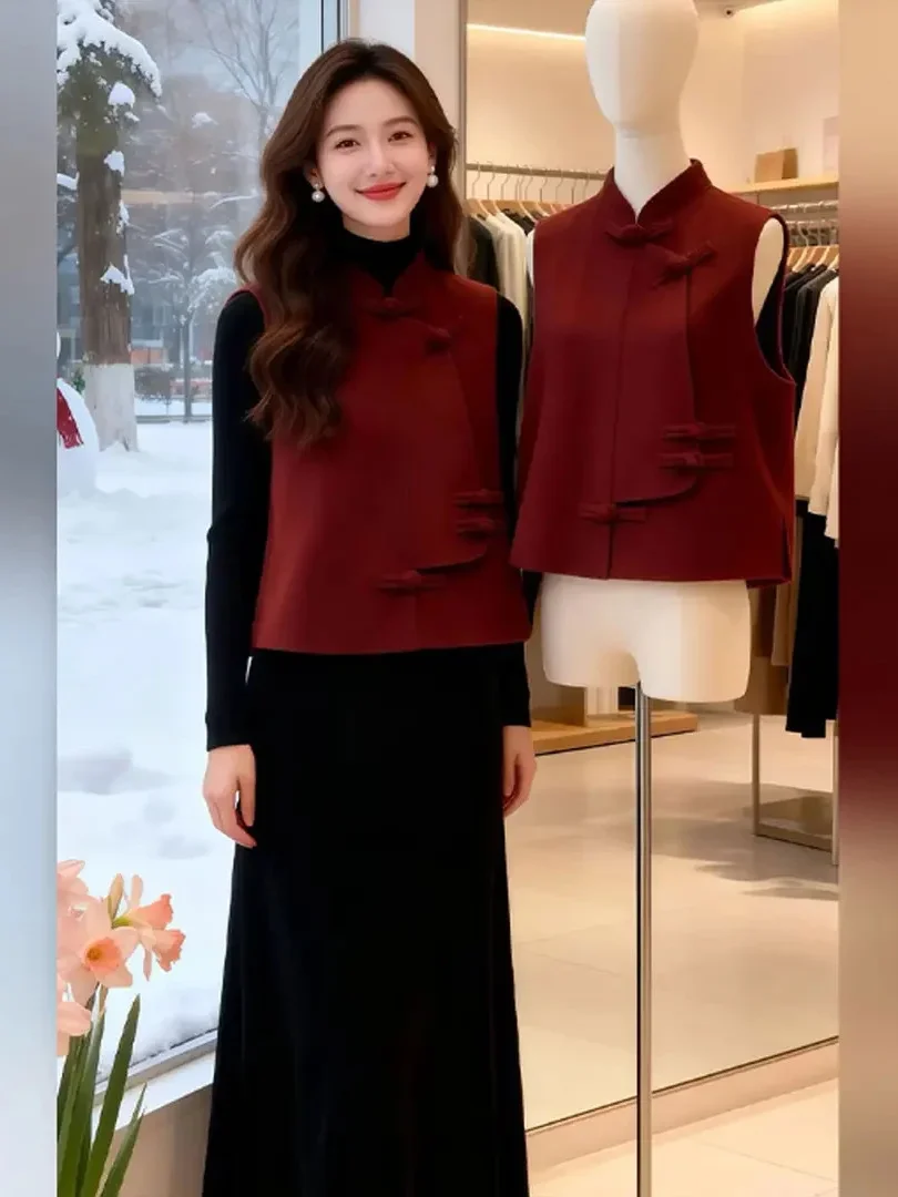 New Chinese Style Red Short Jacket with Button Placket for Women Spring Autumn Loose Fit Outerwear Elegant Personality