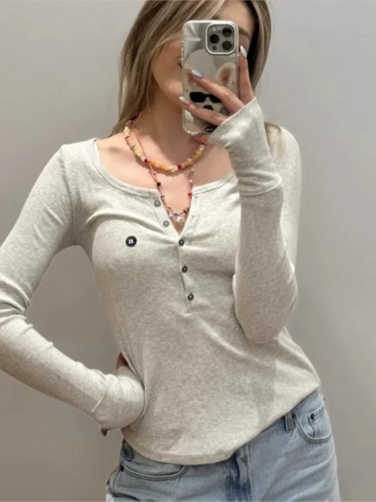 

Gray Buttons Long Sleeve Tees Women Autumn Cotton Casual Vintage Slim T Shirt Tops Shoujo Clothes Simple Basic Vintage T-shirts