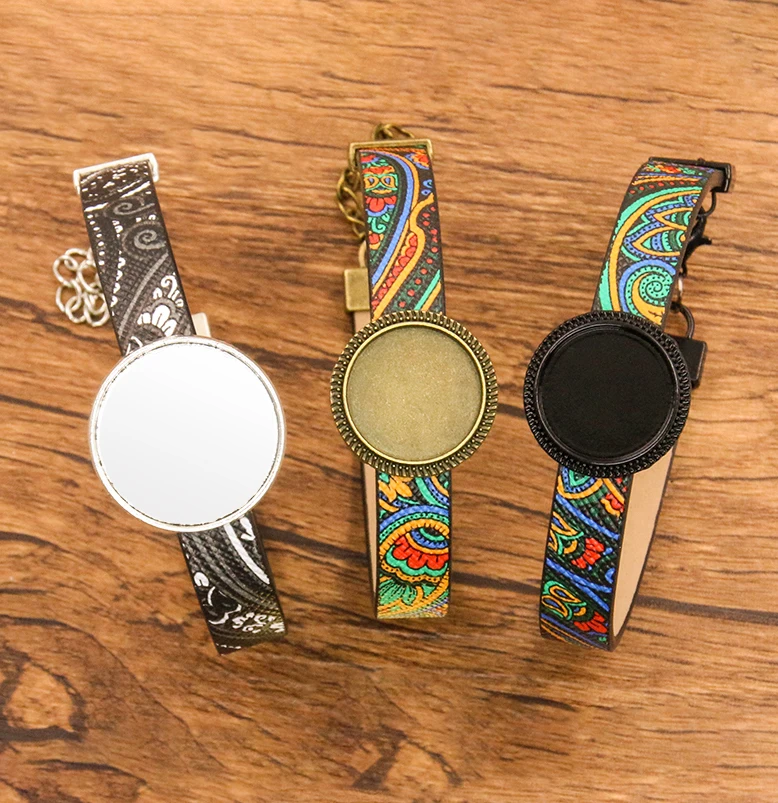 1Pcs 2 Rozmiar PU Bransoletka Brąz Okrągła Podstawa Ustawienie Mankiet Puste Tace Brazel Fit 25 18mm Szklana Kopuła Cameo Cabochon DIY Biżuteria