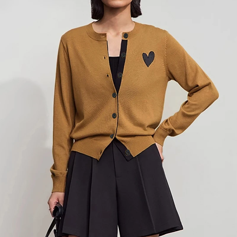 

Women Knitted Buttons Up Cardigan Sweater New Love Embroidery Simple Round Neck Female Long Sleeve Sweaters Autumn Winter