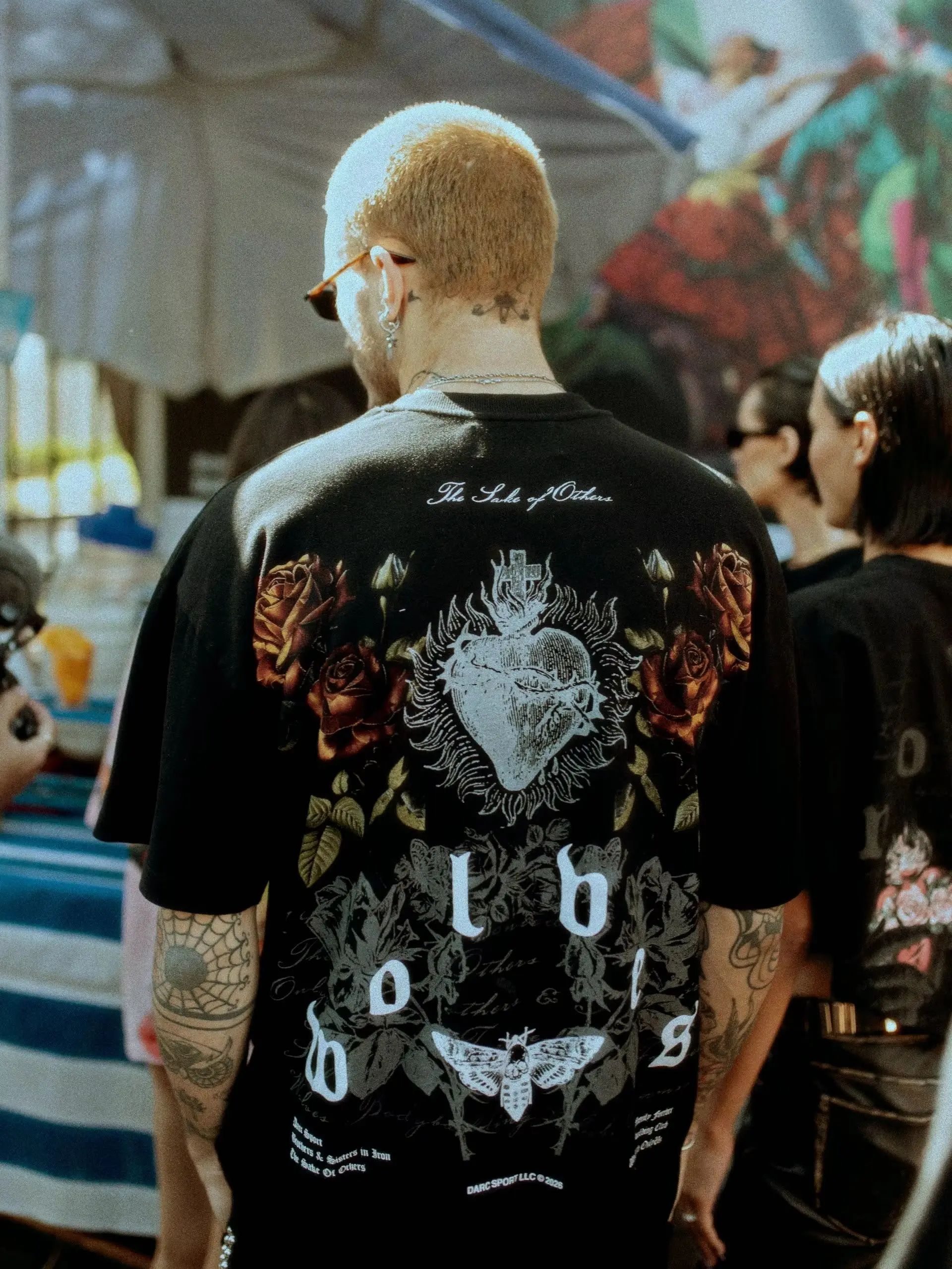 

Vintage Gothic Rose Sacred Heart Wolves Print Oversized T-Shirt Men Heavyweight Cotton Streetwear Hip Hop Casual Gym Shirts