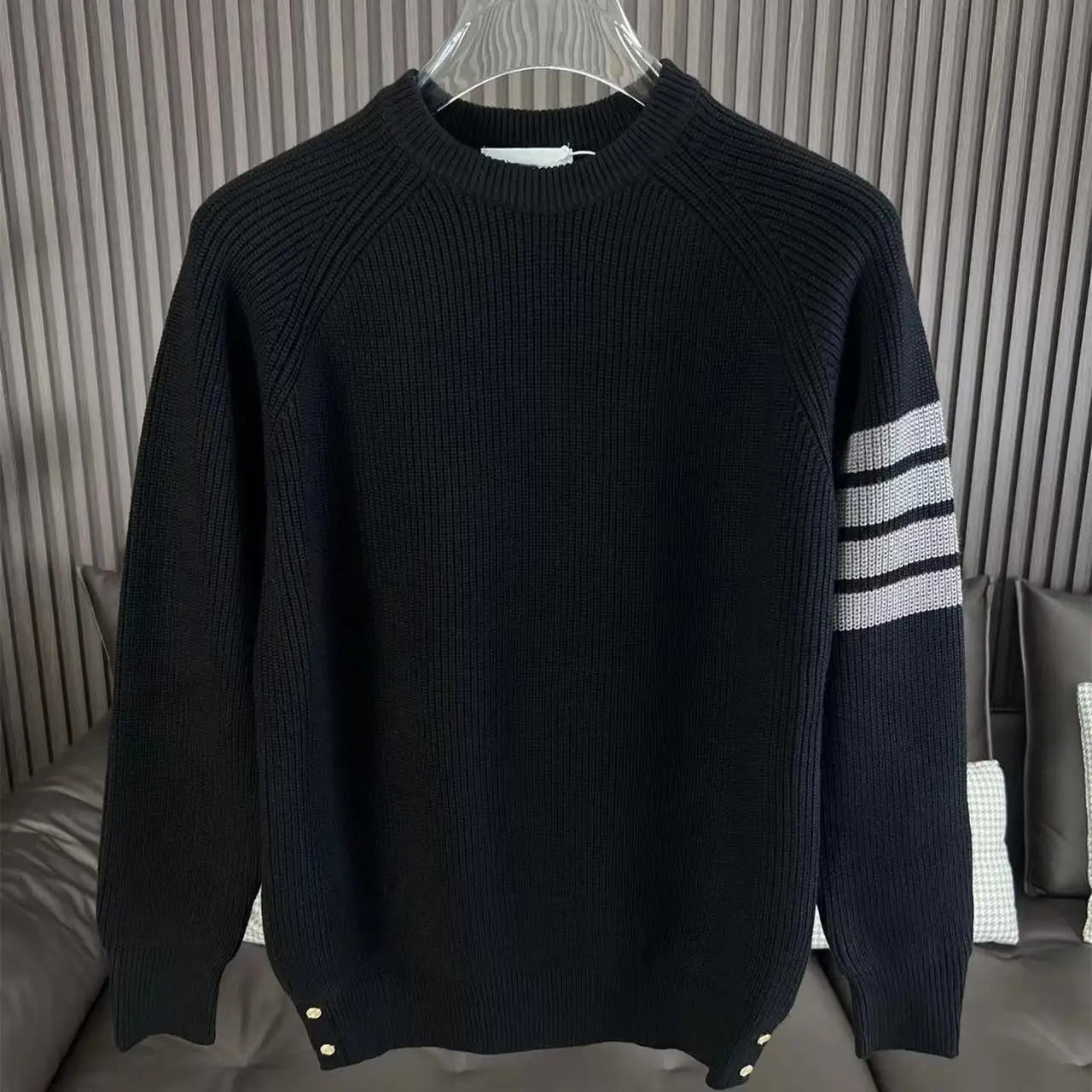 Knitted sweater men\'s autumn and winter fashion round neck pullover versatile hem slit sweater men