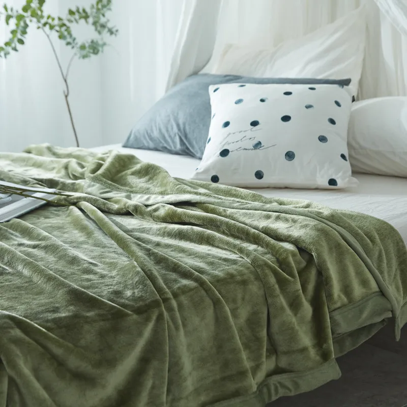 Nordic Solid Flannel Blankets Warm Multifunctional Sleeping Blanket for Office Home Queen King Size Bedspread for All Seasons