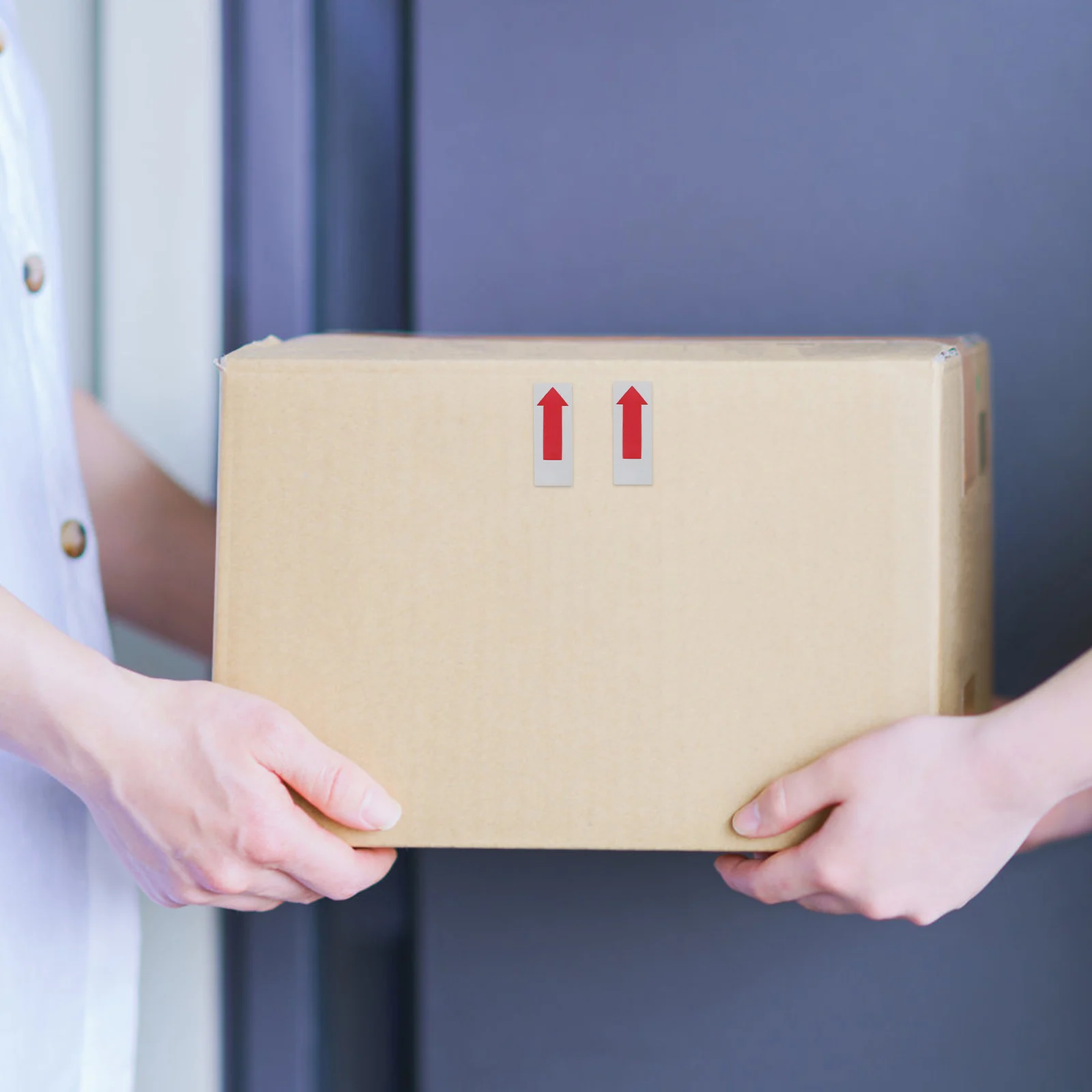 

100Pcs Arrow Sealing Stickers Red Self-Adhesive for Garbage Bags Bag Closure Envelopes Directional Adhesive Labels