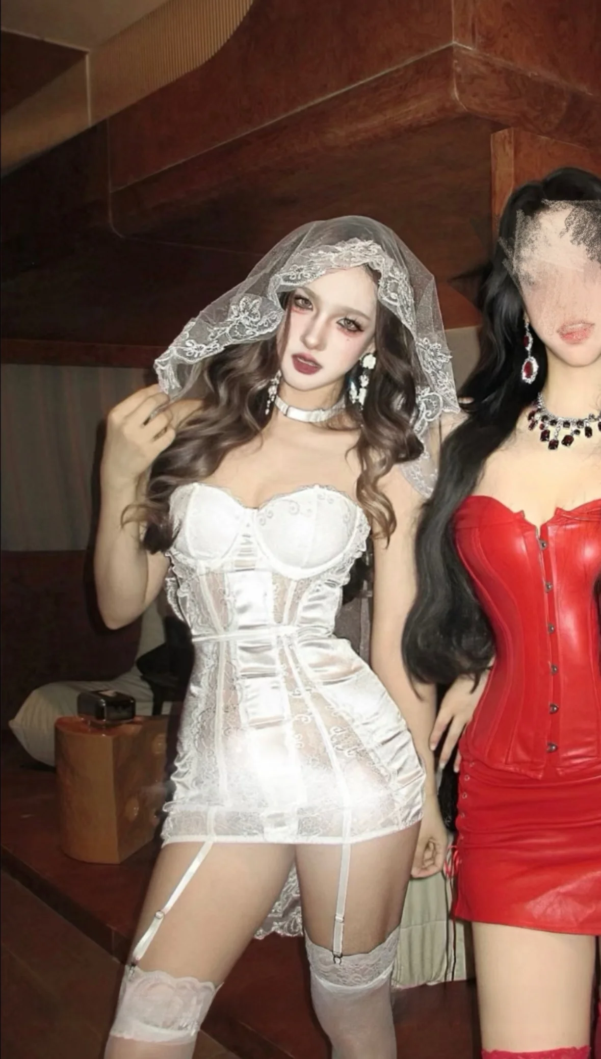 

Sexy Lace Splice Satin See-tough ter Wrap Bodycon ort Dr Cos loween Costume V-ne ort Sve Women's Dr