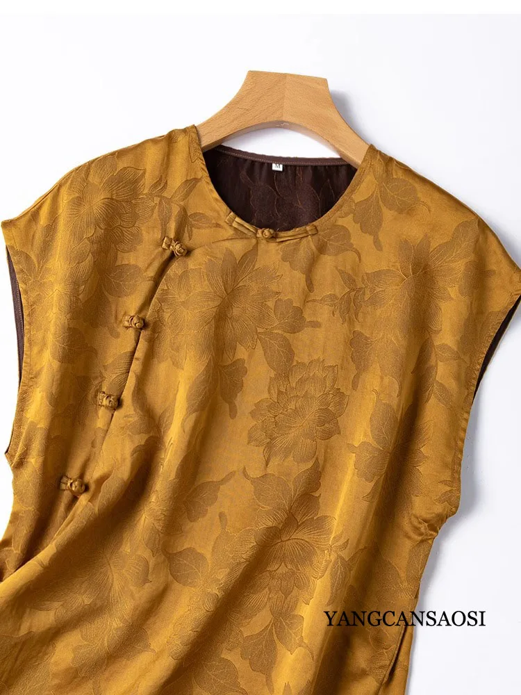 2025 المرأة الصيف الجديدة تنفس 100% التوت الطبيعي الحرير عبق سحابة الغزل الفني الجديد النمط الصيني زر الذهب