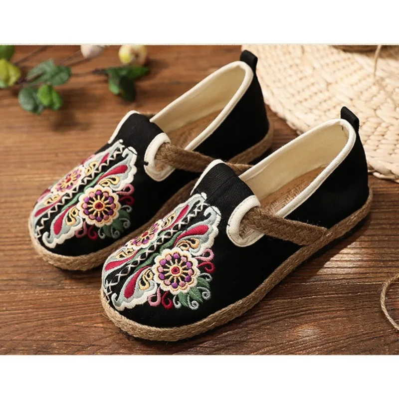 Zapatillas Ethnic Casual Shoe 2023 Autumn New Breathable Embroidered Shoe Round Toe Sports Shoe Hanfu Shoe Women Shoe Flats Shoe